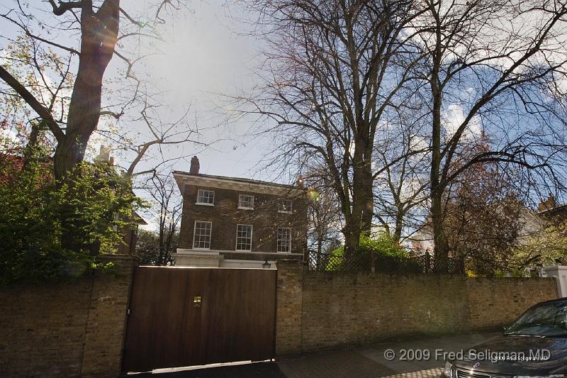 20090408_150919_D3 P1.jpg - Outside Abbey Row Recording Studios (Beatles)